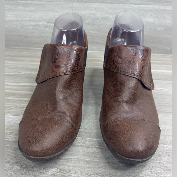 b.o.c. Rosamela Faux Leather Ankle Booties Womens Size 11 - Picture 6 of 10